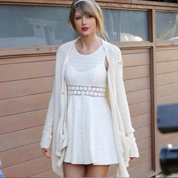 FREE PEOPLE Daisy Lace 6 PRISTINE Open Knit Skater SWIFTY’S FAV Dusty Purple - Picture 2 of 13